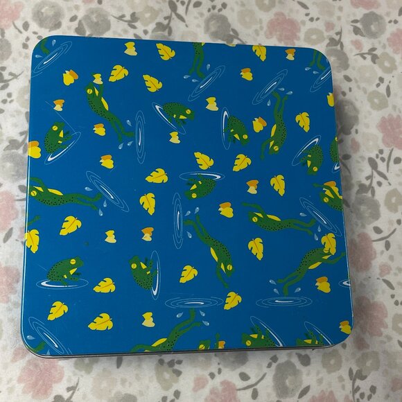 Jumpin' Frogs Game in Tin - Free with any purchase! - Picture 2 of 6